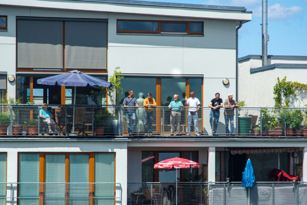 Die Terrasse der Wohnstätte in Kollwitzkiez