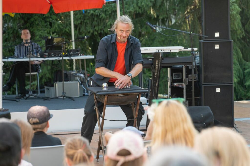 Ein Zauberer war auch da.