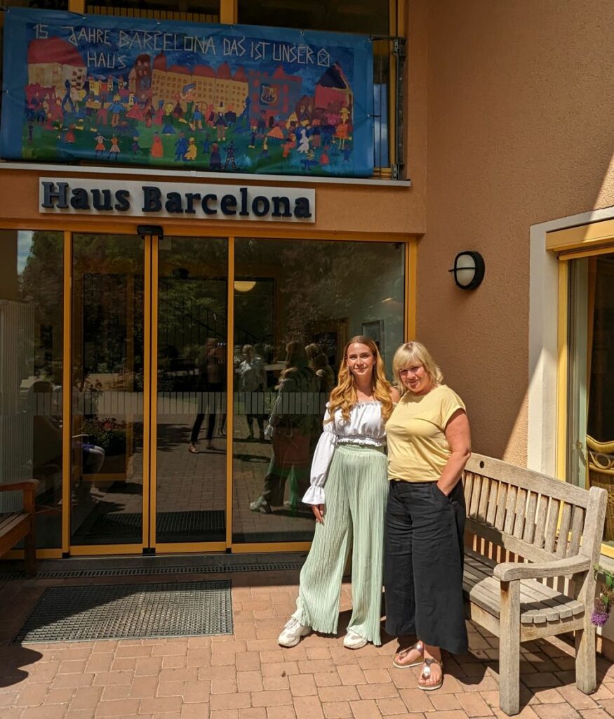 Empfang am Haus Barcelona