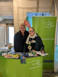 Frau Guz und Herr Deile beim Richtfest