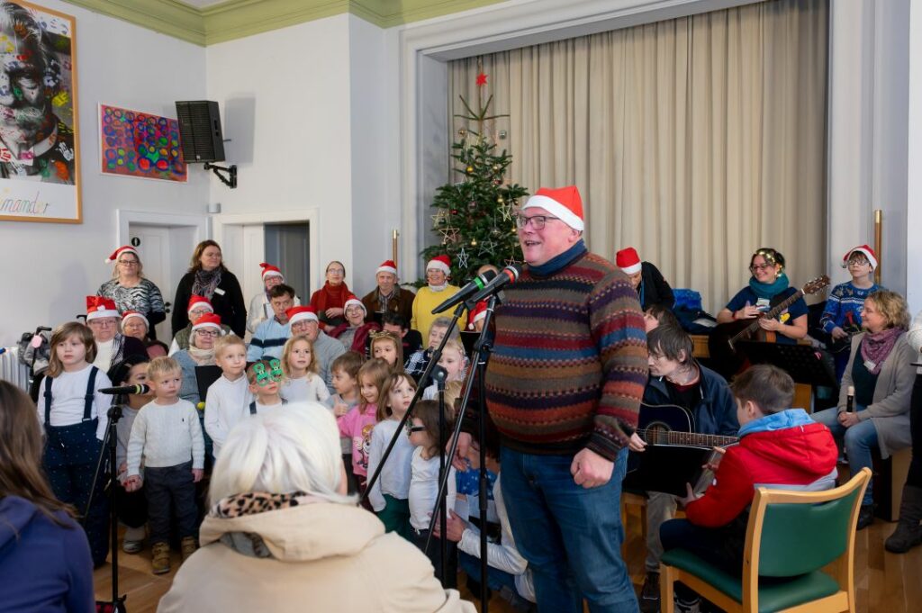 Eröffnungsrede von Herrn Schwarzer auf dem Adventsbasar