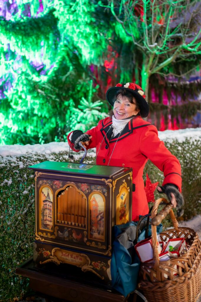 Leierkastenfrau Adventsbasar