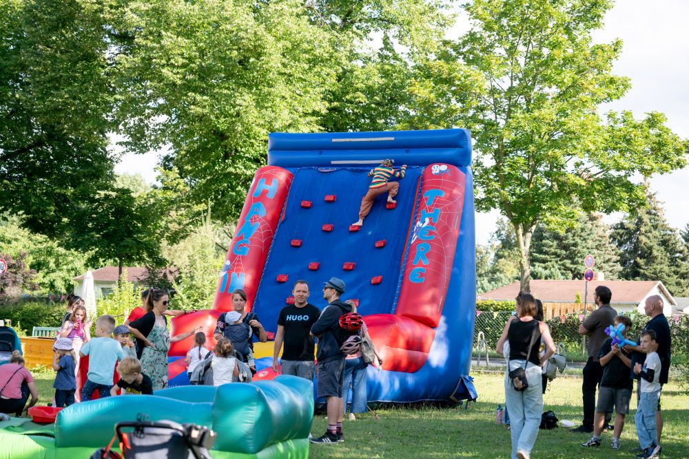 Sommerfest Hüpfburg